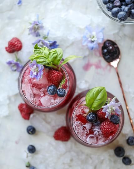 honey berry kombucha smash I howsweeteats.com