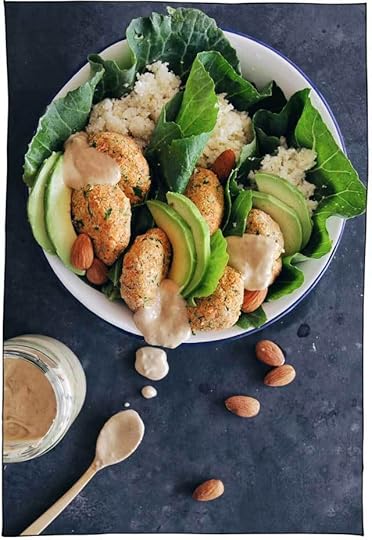 25 Vegan Cold Summer Meals (that require very little to no cooking). Perfect for those hot summer days when you want to spend as little time in the kitchen as possible! #itdoesnttastelikechicken
