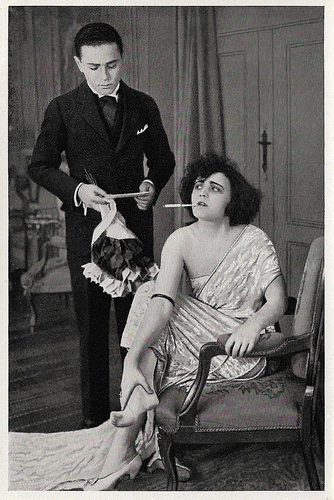 Pola Negri and Fritz Schulz in Die Marchesa d'Armiani (1920)