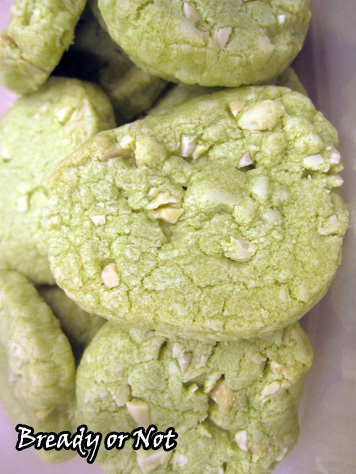 Bready or Not Original: Matcha (Green Tea) Almond Cookies 
