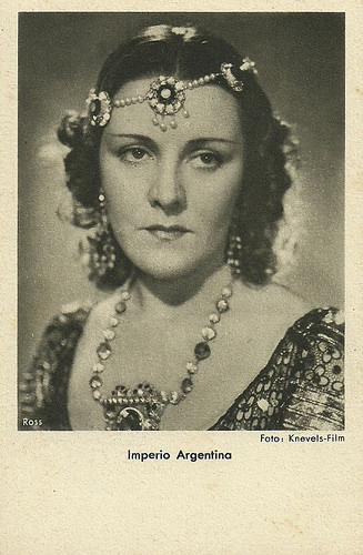 Imperio Argentina in La canción de Aixa (1939).