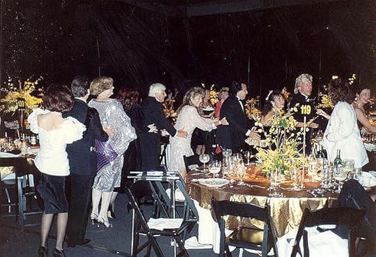 File:Governor's Ball Conga Line (255146015).jpg