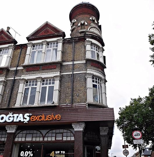 Former Queens Head pub Green Lanes