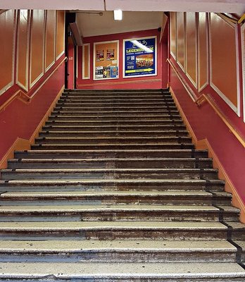 Staircase to Legends Gym in Salisbury Promenade Green Lanes