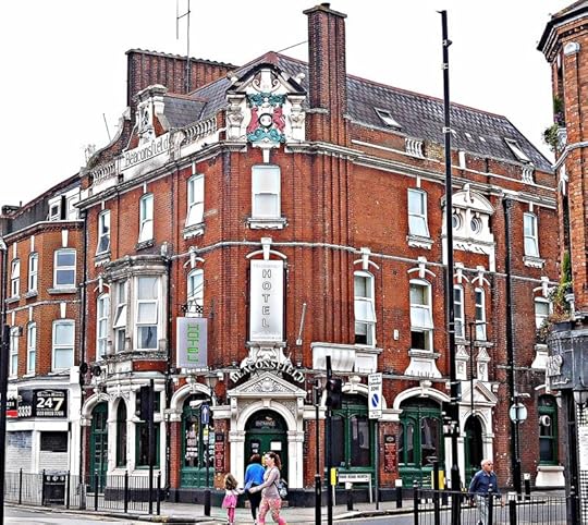 Beaconsfield pub Green Lanes