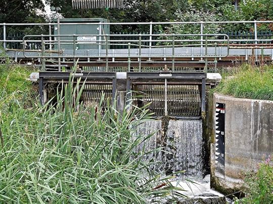 Modern sluice mechanism New River and East Reservoir