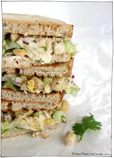 Creamy, zesty easy-to-make vegan ranch dressing takes this sandwich to the next level! Vegan Ranch Chickpea Sandwich. Perfect for work or school. Vegetarian, dairy-free, egg-free, gluten-free. #itdoesnttastelikechicken