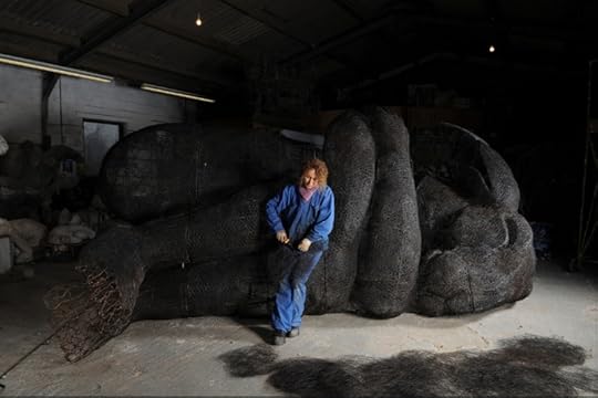Sophie Ryder working on Curled Up Number 2