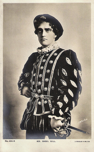 Basil Gill