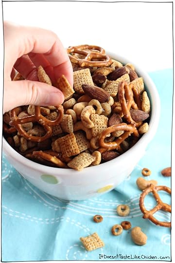 35 Vegan Recipes for Kids! Breakfast, lunch, afternoon snack, and dinner. Lots of easy kid-friendly vegan recipes that your child will love! #itdoesnttastelikechicken #vegankids #veganrecipes