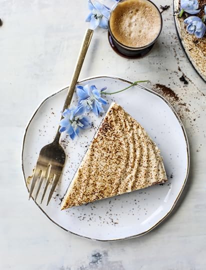 no bake greek yogurt cheesecake I howsweeteats.com