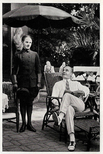 Ossi Oswalda and Rudolf Forster in Amor am Steuer (1921)