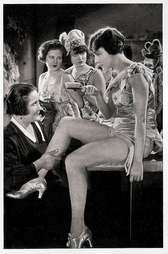 Dina Gralla in Das Girl von der Revue (1928)