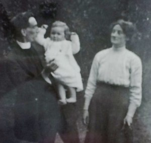 War zone with children, Grenada invasion, Biddy Chambers, Oswald Chambers, WWI, Navy wife, submarine r and r, Barbados, travel with children into a war zone