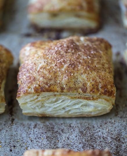 mini apple cheddar pies I howsweeteats.com