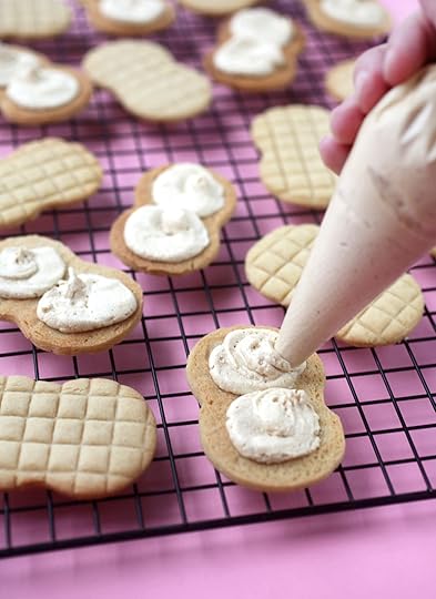 Piping Peanut Butter Cream