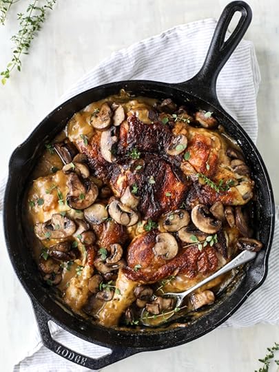 smothered skillet chicken with thyme butter mushrooms I howsweeteats.com