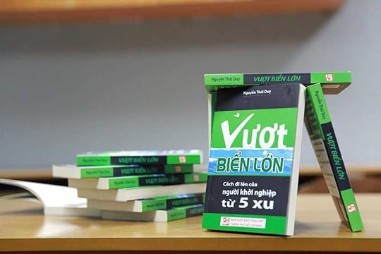 vuot bien lon