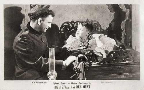 Sylvain Poons and Hansje Andriessen in De big van het regiment (1935)