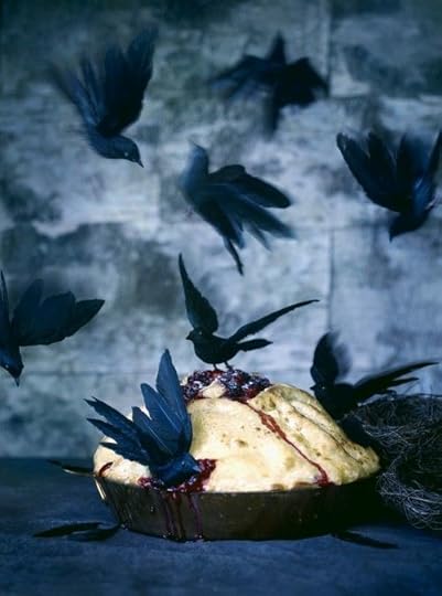 Sing a song of sixpence,A pocket full of rye.Four and twenty blackbirds,Baked in a pie.