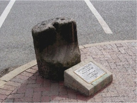 slave-auction-block-modern