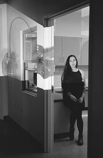 Christina Fernandez, Alice, 2017, from the series reflect/project(tion) © the artist and courtesy Gallery Luisotti, Los Angeles 