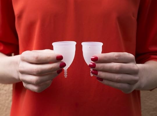 päevad-menstruatsioon-tampoon-hügieeniside-tupp-toksilise-šoki-sündroom-naised-tervis-organi-cup-menstruaalanum-looduslik-merilin-taimre-paljas-porgand-blogi