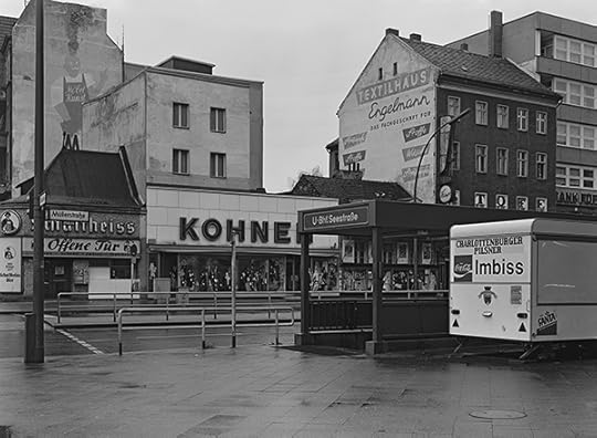 Michael Schmidt, Müller-/Ecke Seestraße, 1976–78, from the series Berlin-Wedding © Foundation for Photography and Media Art with the Michael Schmidt Archive
