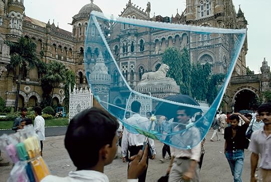 Raghubir Singh, Victoria Terminus, Bombay, Maharashtra, 1991 © Succession Raghubir Singh