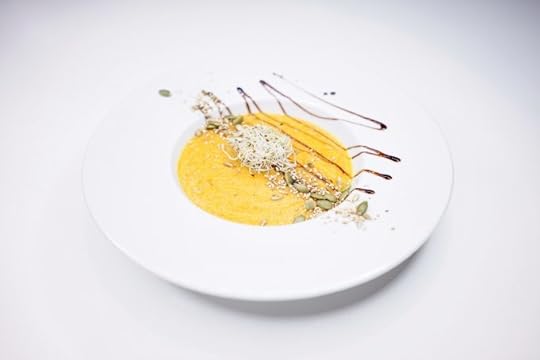 basiilik-restoran-vegan-menüü-taimetoit-taimne-tallinn-kesklinn-merilin-taimre-paljas-porgand