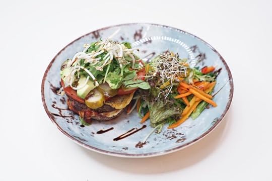 basiilik-restoran-vegan-menüü-taimetoit-taimne-tallinn-kesklinn-merilin-taimre-paljas-porgand