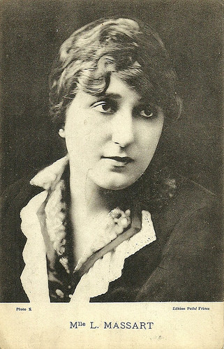 Léontine Massart