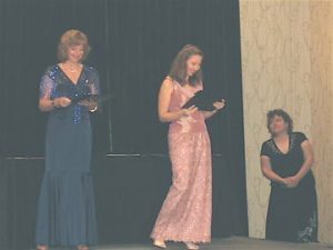 Jennifer Hudson Taylor receiving ACFW Genesis Award in 2007