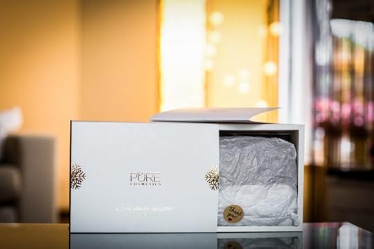merilin-taimre-paljas-porgand-blogi-jenni-korjus-kersti-niglas-armastus-keha-enesekindlus-enesearmastus-kaal-paks-peenike-abikaasa-pure-cosmetics-loodus-kosmeetika-puhas-öko-naturaalne