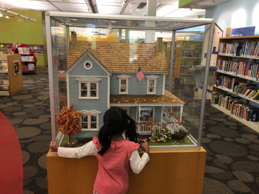 library-dollhouse