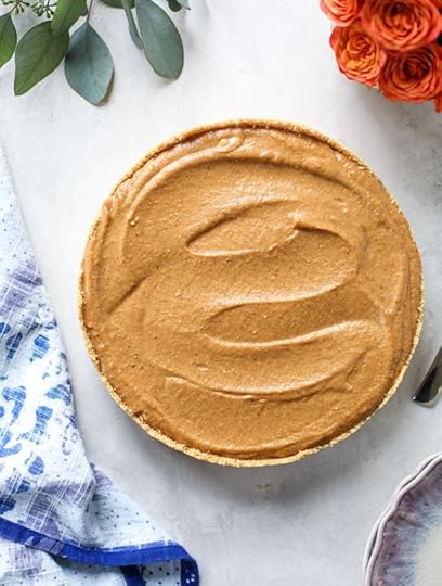 chocolate pumpkin pie with marshmallow I howsweeteats.com #thanksgiving #pumpkin #pie