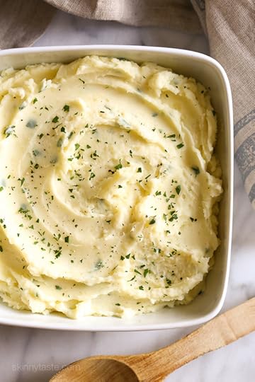 These Creamy Garlic Mashed Potatoes are so much lighter than traditional mashed potatoes, and taste so good!