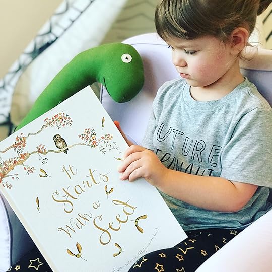 https://thebabybookwormblog.wordpress.com/2017/11/20/it-starts-with-a-seed-laura-knowles/