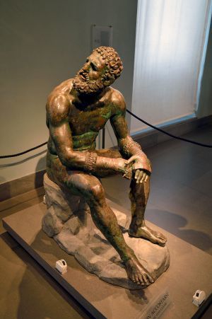 Boxer_of_Quirinal_(Mys_from_Taranto)_-_Lateral_View
