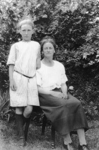 resiliency, Oswald Chambers, Mrs. Oswald Chambers, WWI, England following WWI, Ian Rutledge novels, Charles Todd, Singled Out, dealing with a teenager