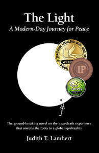 TheLight_cover_v9.indd