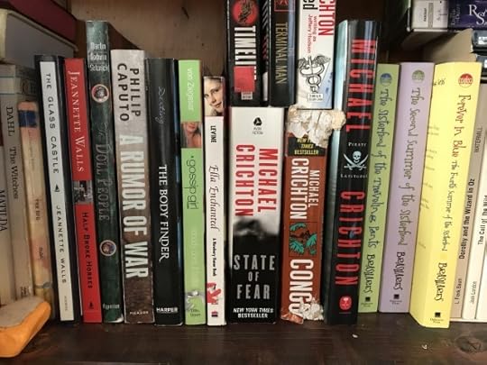 bookshelf_1