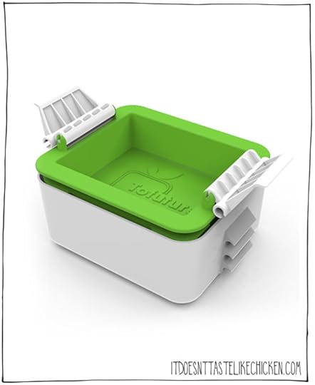 Tofuture Tofu Press giveaway! After testing several tofu presses this one was hands down my favoutire. The design is perfect!  Day 4 of 12 days of giveaways 2017. #itdoesnttastelikechicken