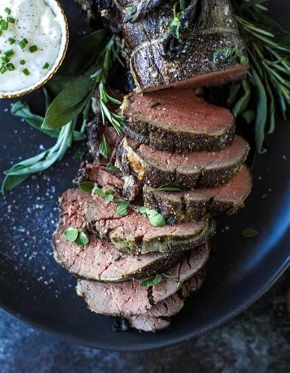herb and butter roasted beef tenderloin I howsweeteats.com #beef #tenderloin #christmas #holidays #filet