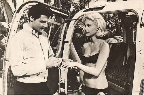 Elvis Presley, Suzanna Leigh