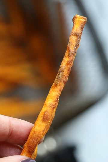 Crispy sweet potato fries made in the air-fryer, with just a small amount of oil! Making them in the air fryer is so much healthier than frying, and reduces the fat and calories, without sacrificing taste.