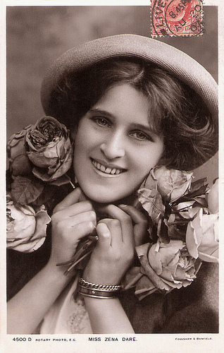 Zena Dare