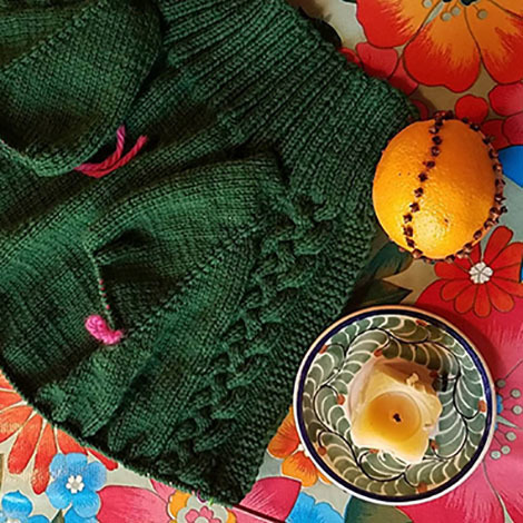 Bee's New Sweater470