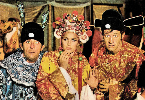 Ursula Andress and Jean-Paul Belmondo in Les tribulations d'un Chinois en Chine (1965)