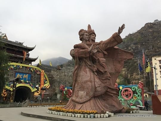 statue of Princess Wencheng and Tibetan King Songtsan Gambo in Songpan Ancient Town in Sichuan Province, China
